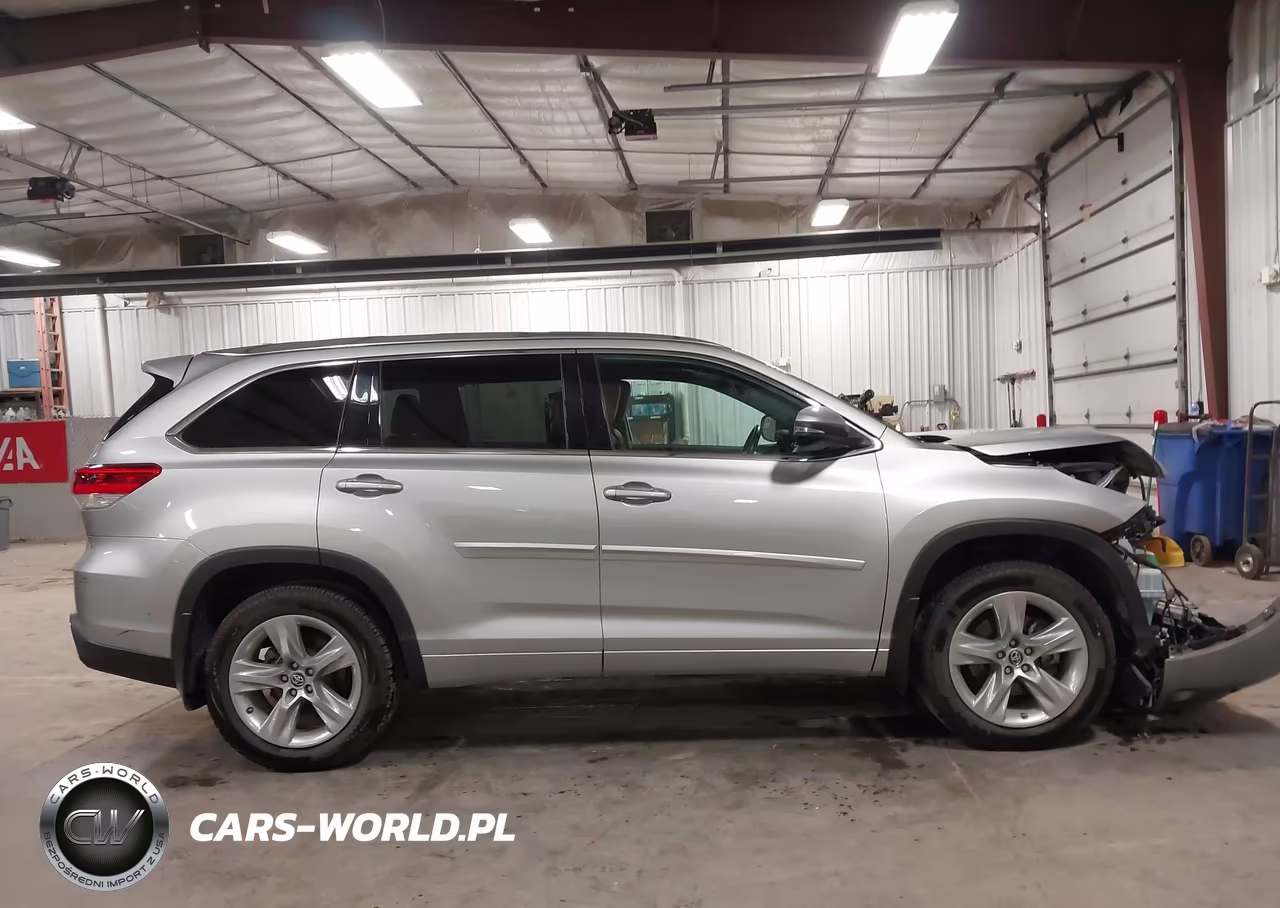 2019 Toyota Highlander Limited VIN:5TDDZRFH7KS739617 - 13