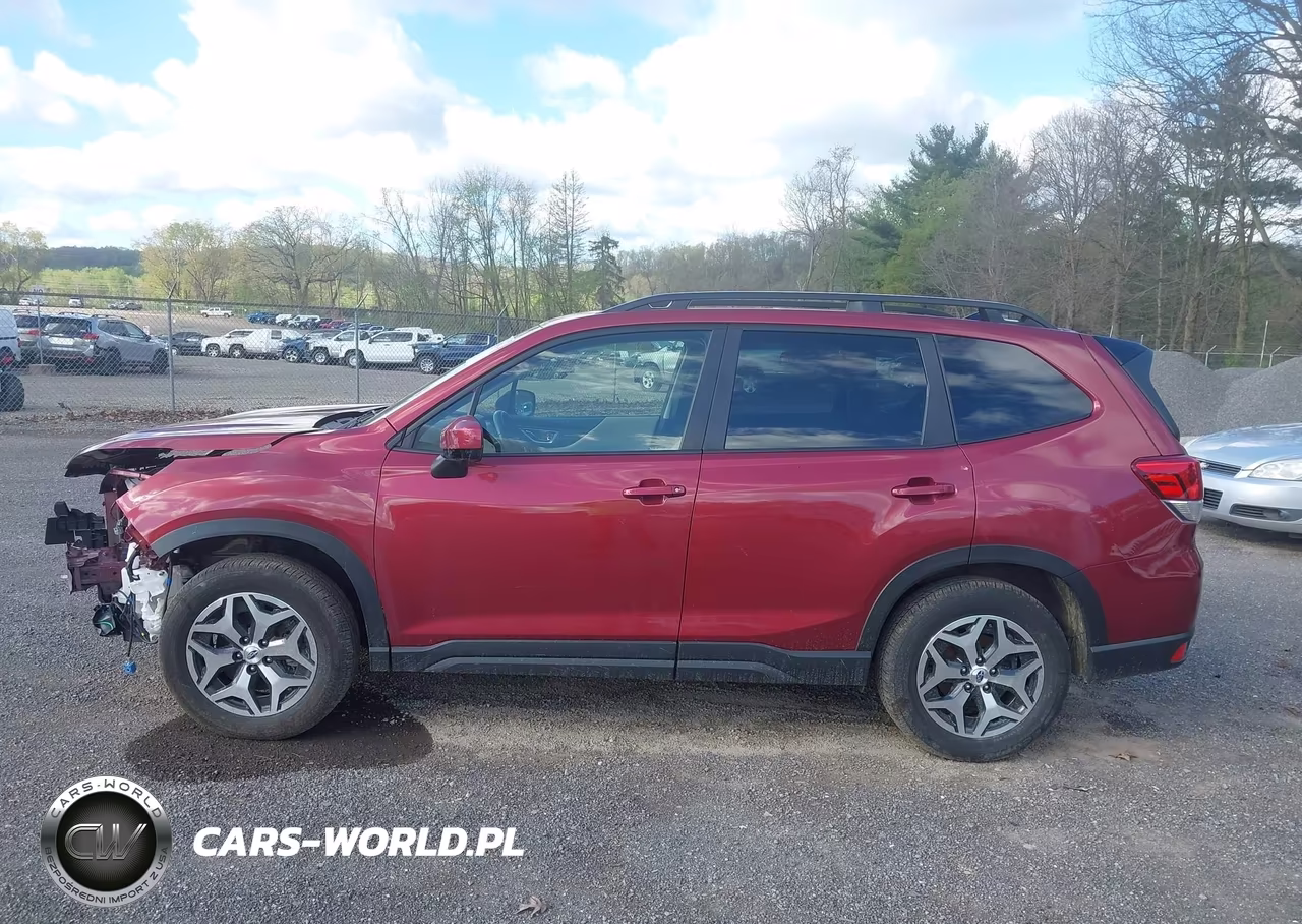 2024 Subaru Forester Premium VIN:JF2SKADC4RH412693 - 15