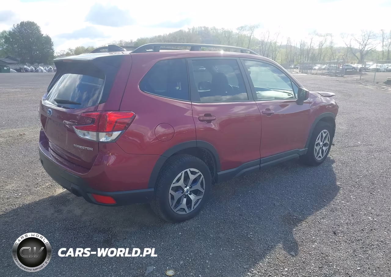 2024 Subaru Forester Premium VIN:JF2SKADC4RH412693 - 4