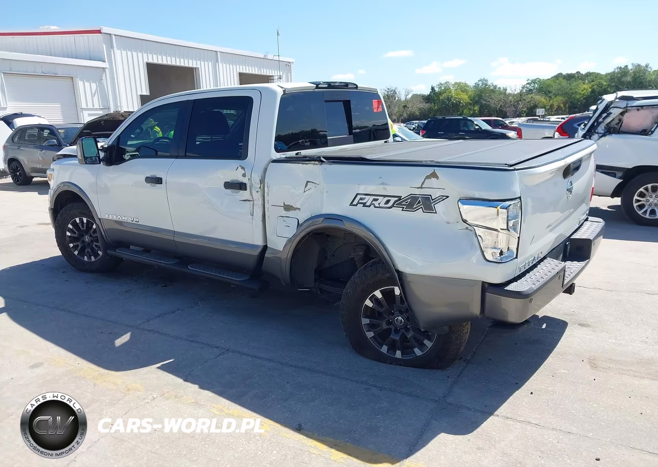 2018 Nissan Titan Pro-4X VIN:1N6AA1E58JN509833 - 3