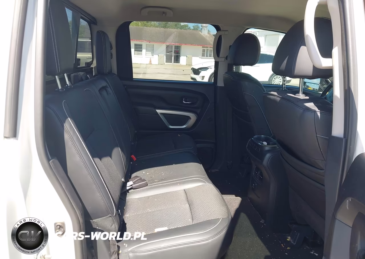 2018 Nissan Titan Pro-4X VIN:1N6AA1E58JN509833 - 8