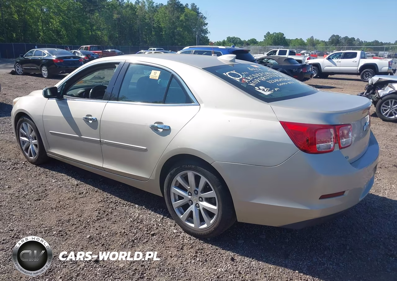 2015 Chevrolet Malibu 2Lt VIN:1G11D5SL3FF231664 - 3