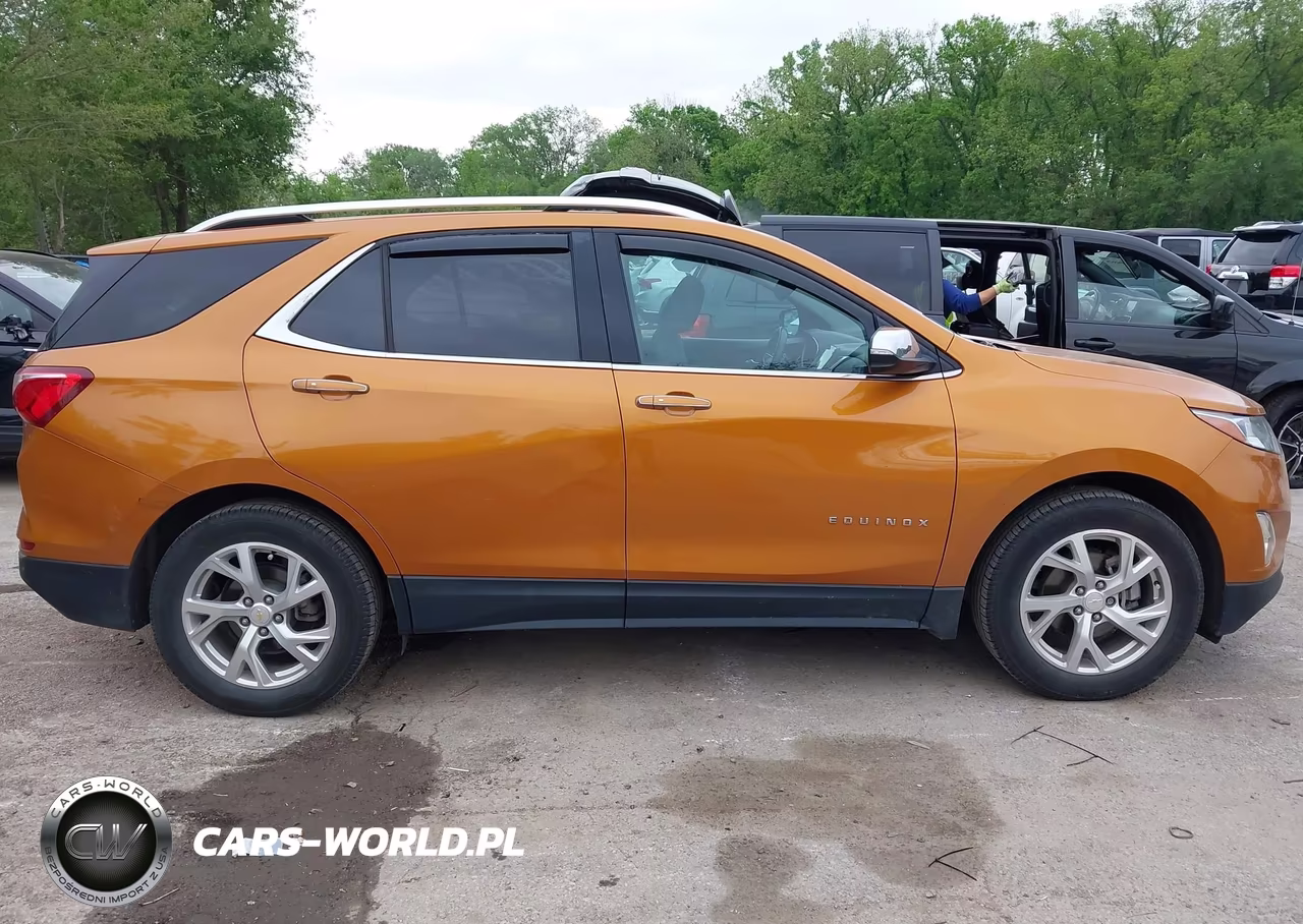 2018 Chevrolet Equinox Premier VIN:2GNAXMEV7J6193260 - 13