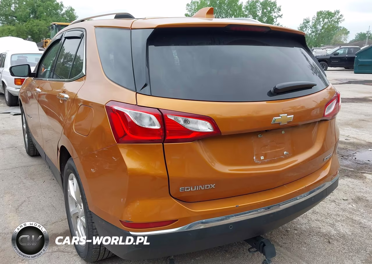2018 Chevrolet Equinox Premier VIN:2GNAXMEV7J6193260 - 3