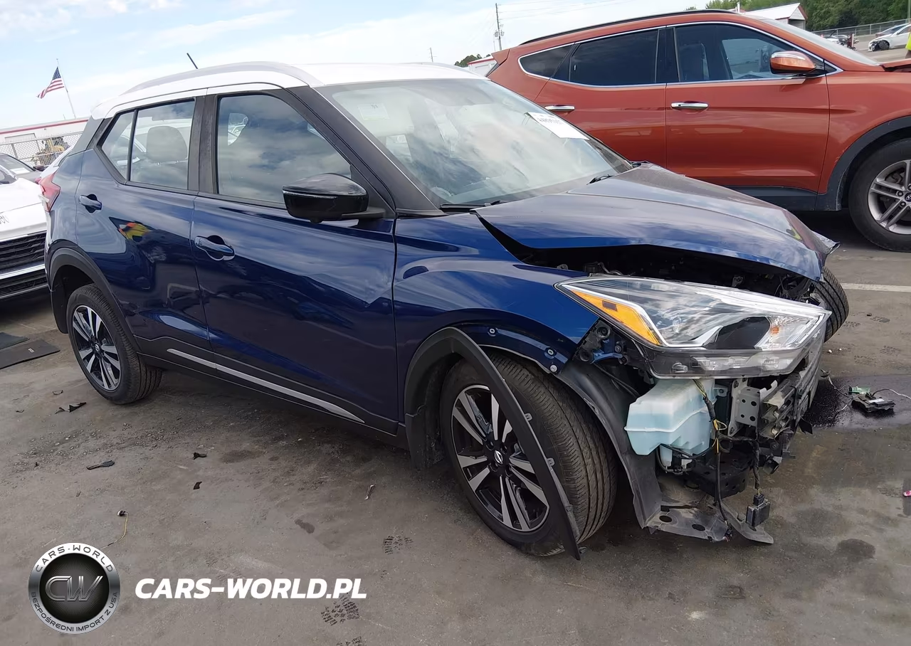 2018 Nissan Kicks Sr