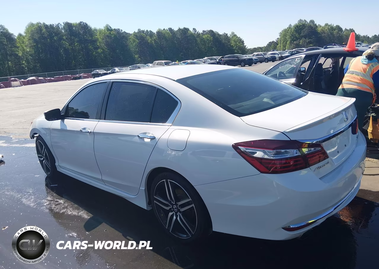 2017 Honda Accord Sport Se VIN:1HGCR2F10HA142743 - 3