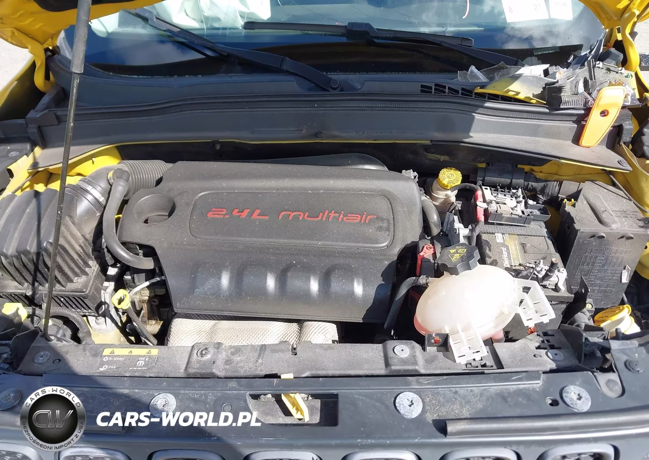 2015 Jeep Renegade Trailhawk VIN:ZACCJBCT2FPC08427 - 10
