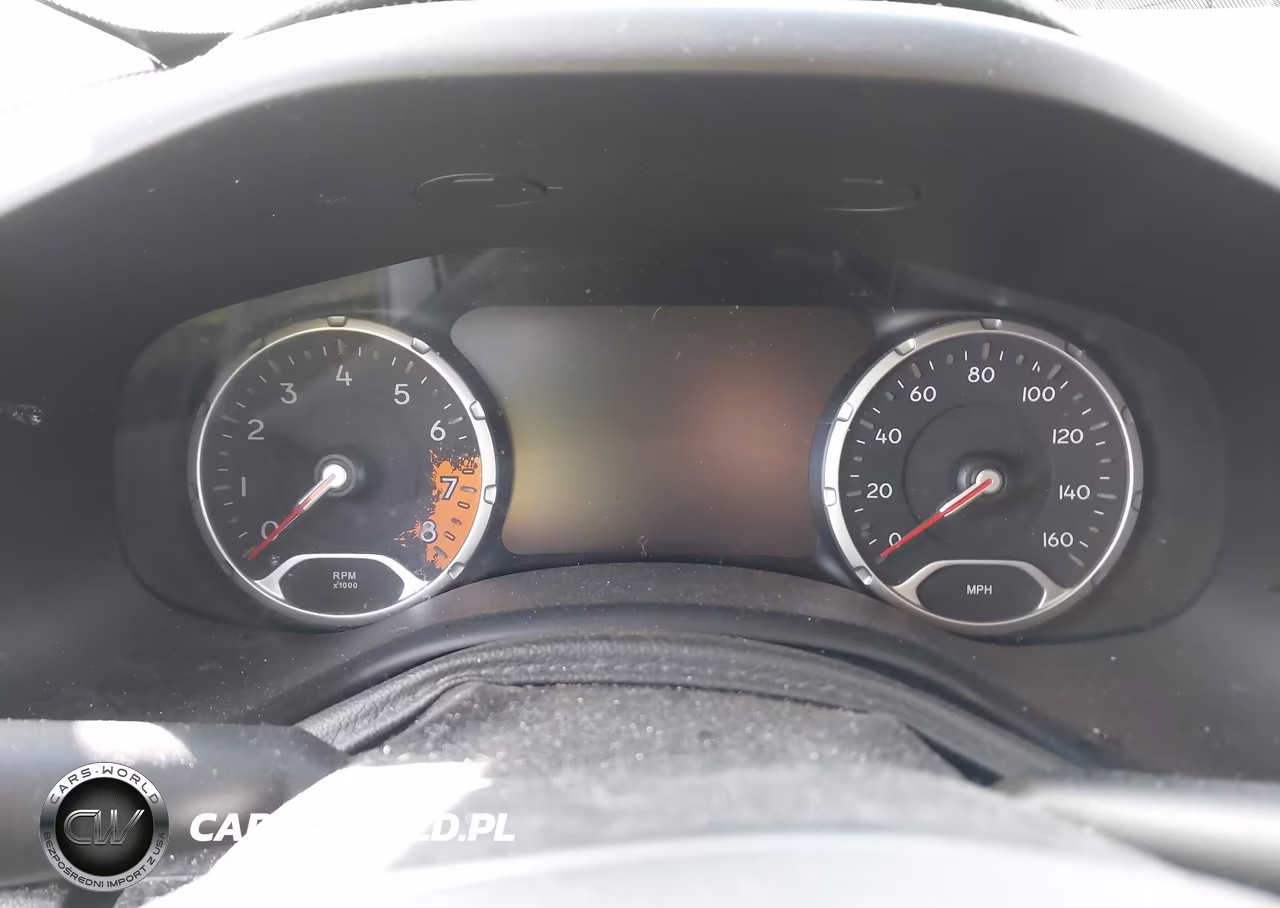 2015 Jeep Renegade Trailhawk VIN:ZACCJBCT2FPC08427 - 16