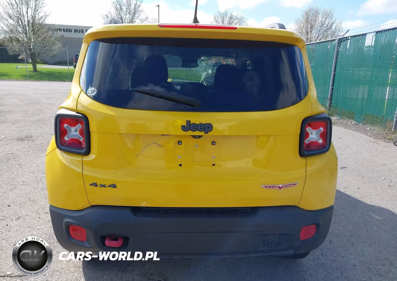 2015 Jeep Renegade Trailhawk VIN:ZACCJBCT2FPC08427 - 17