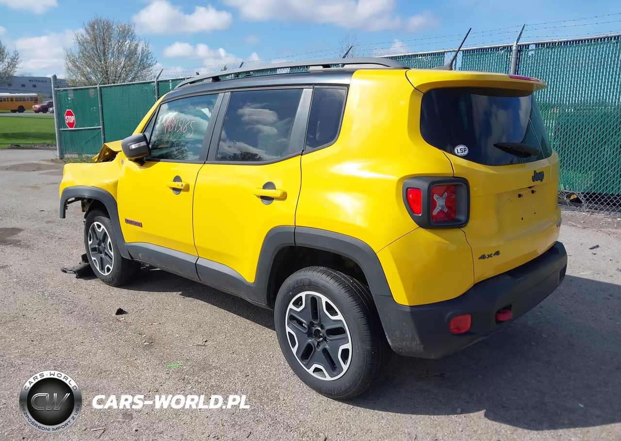 2015 Jeep Renegade Trailhawk VIN:ZACCJBCT2FPC08427 - 3