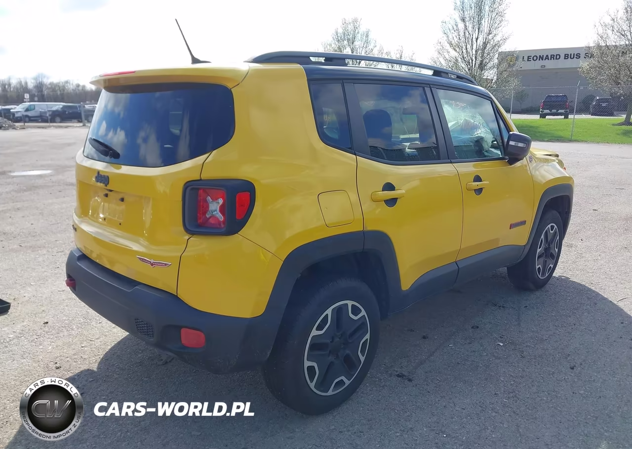2015 Jeep Renegade Trailhawk VIN:ZACCJBCT2FPC08427 - 4