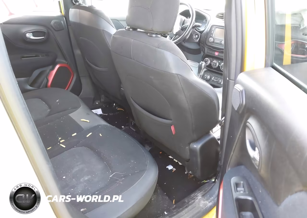 2015 Jeep Renegade Trailhawk VIN:ZACCJBCT2FPC08427 - 8