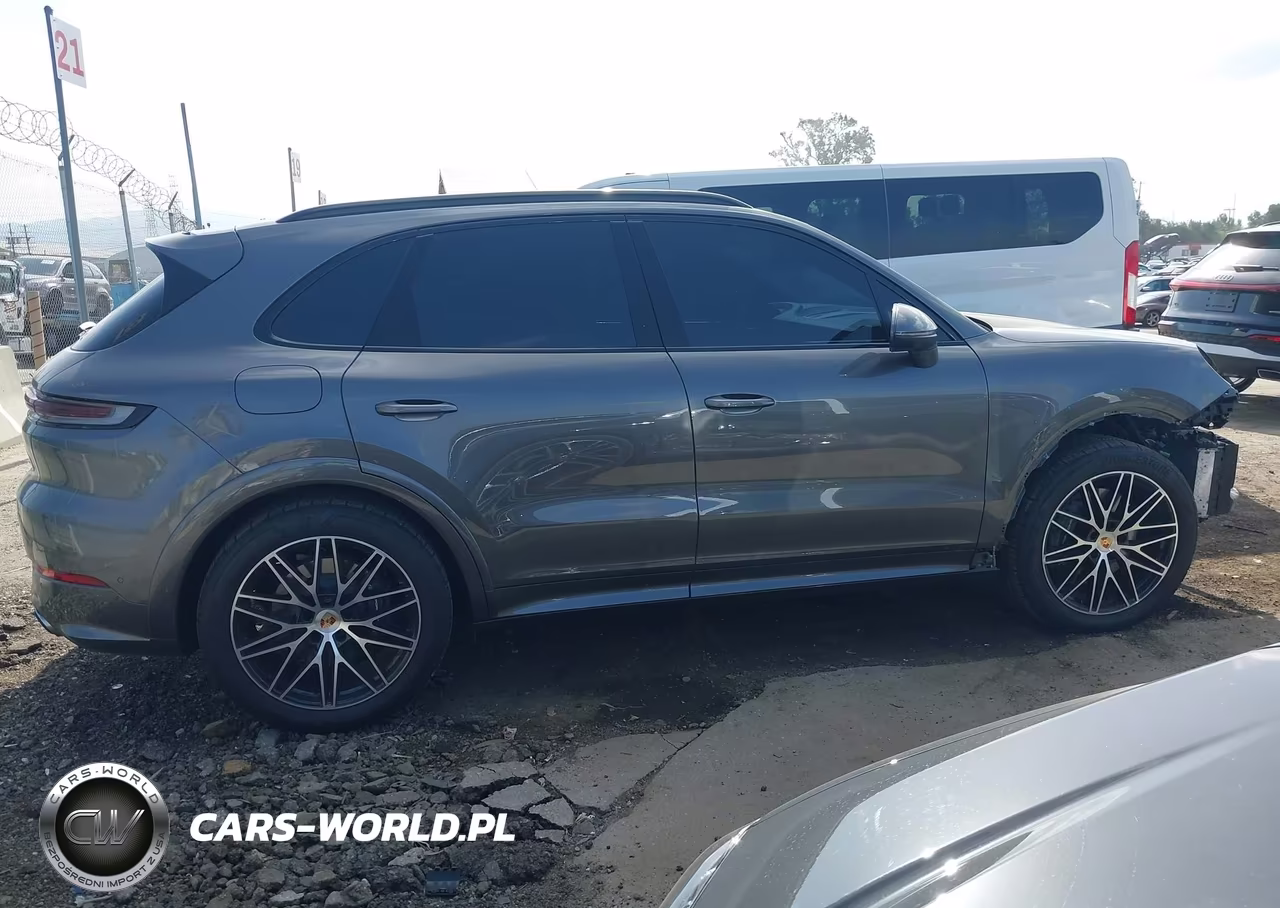 2025 Porsche Cayenne VIN:WP1AA2AY3SDA02644 - 14