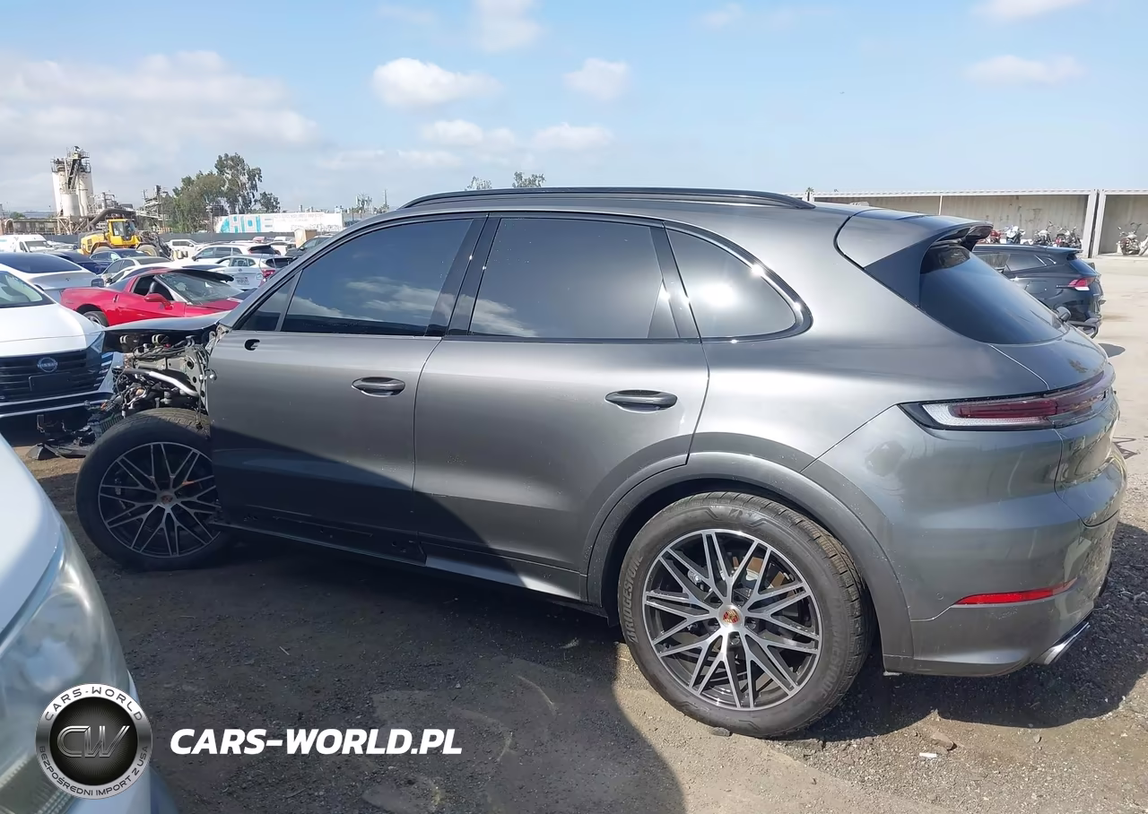 2025 Porsche Cayenne VIN:WP1AA2AY3SDA02644 - 15
