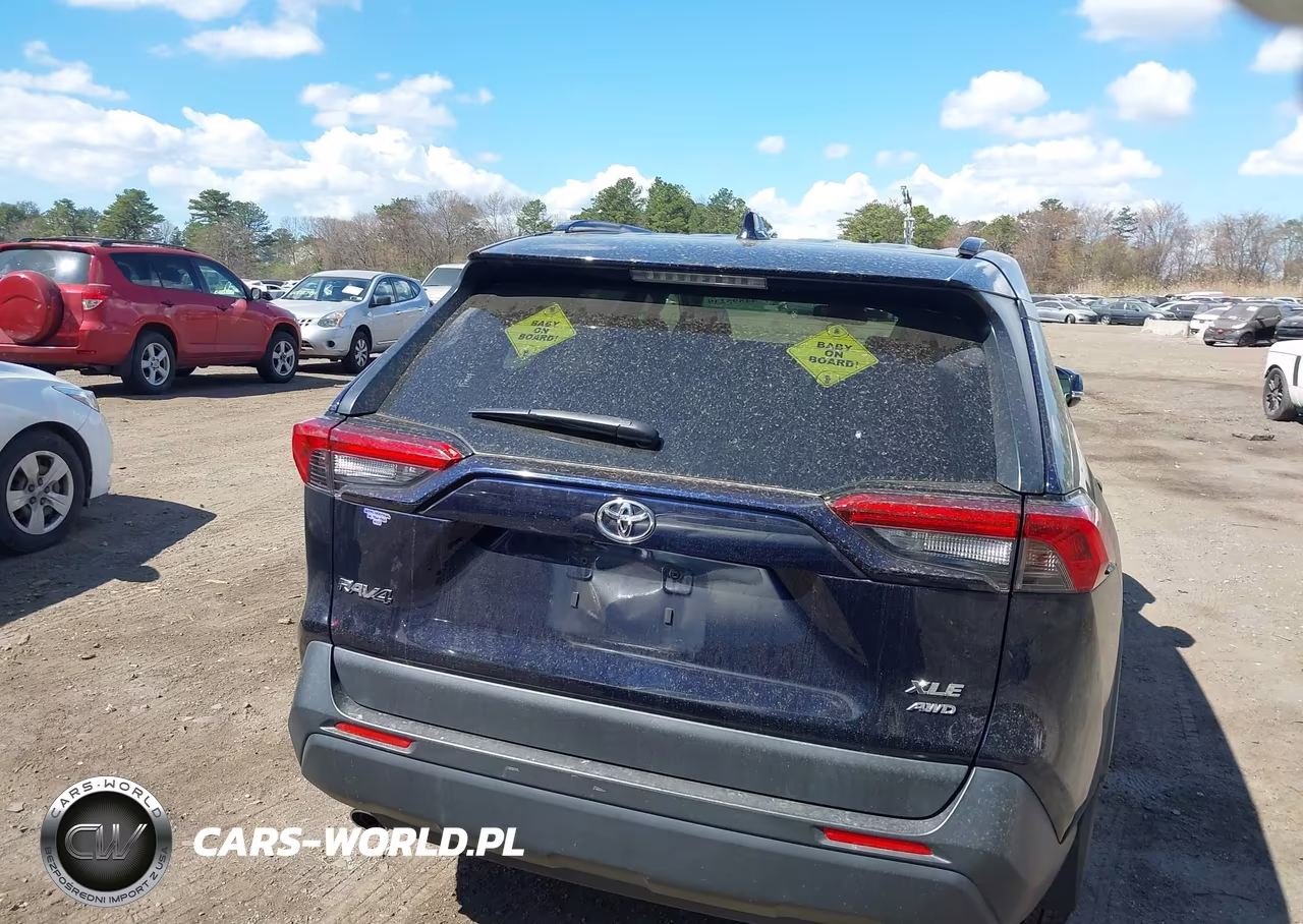 2021 Toyota Rav4 Xle Premium VIN:JTMA1RFV8MD070773 - 16