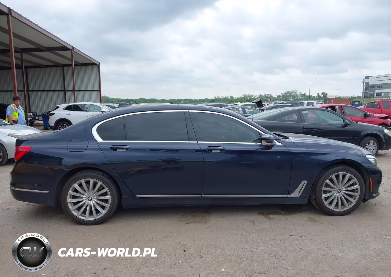 2016 BMW 740I VIN:WBA7E2C56GG546822 - 12