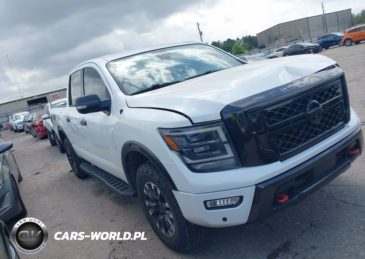 2021 Nissan Titan Sv