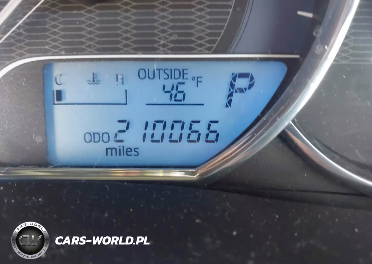 2016 Toyota Corolla Le VIN:2T1BURHE1GC638243 - 16