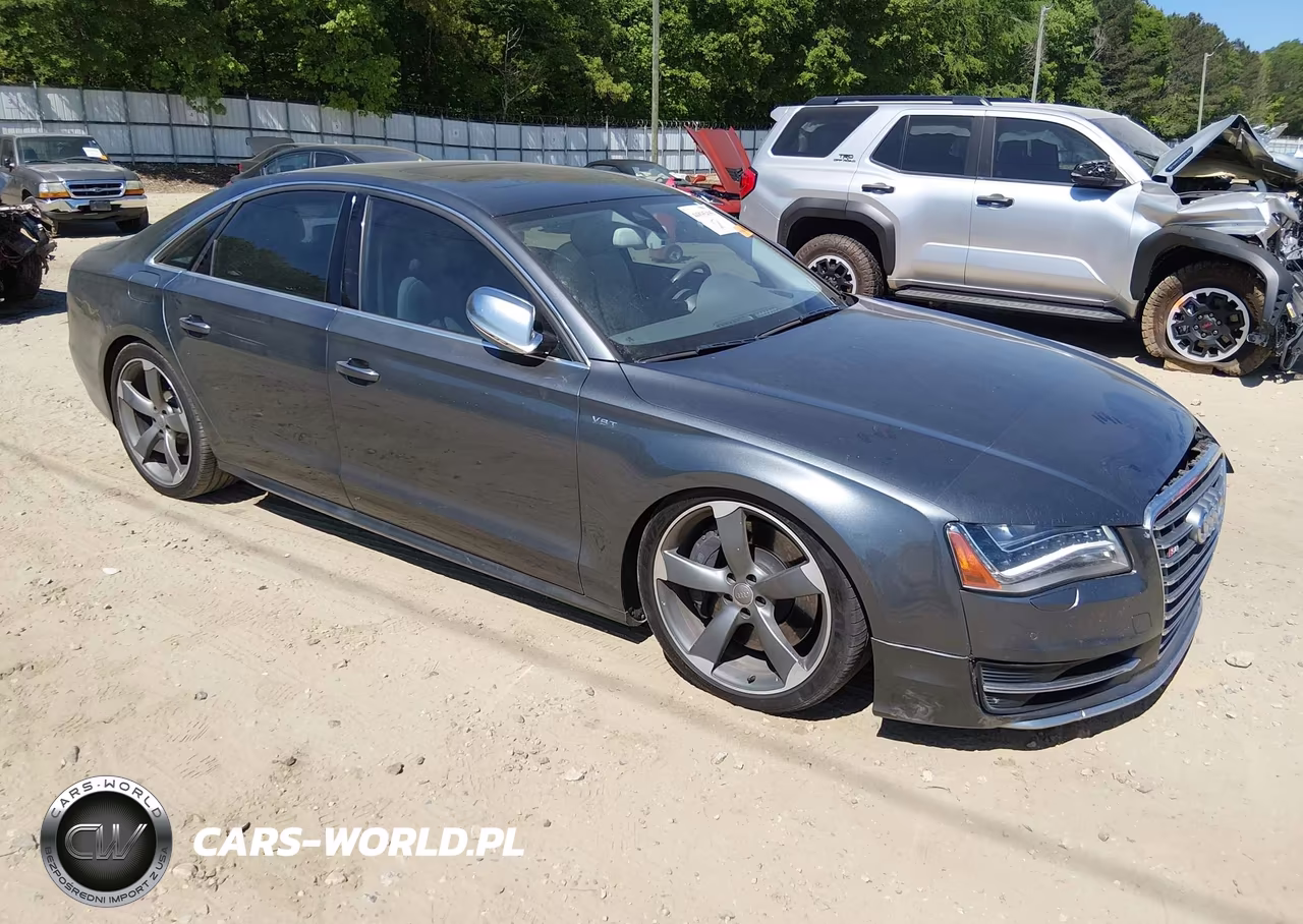2013 Audi S8 4.0T