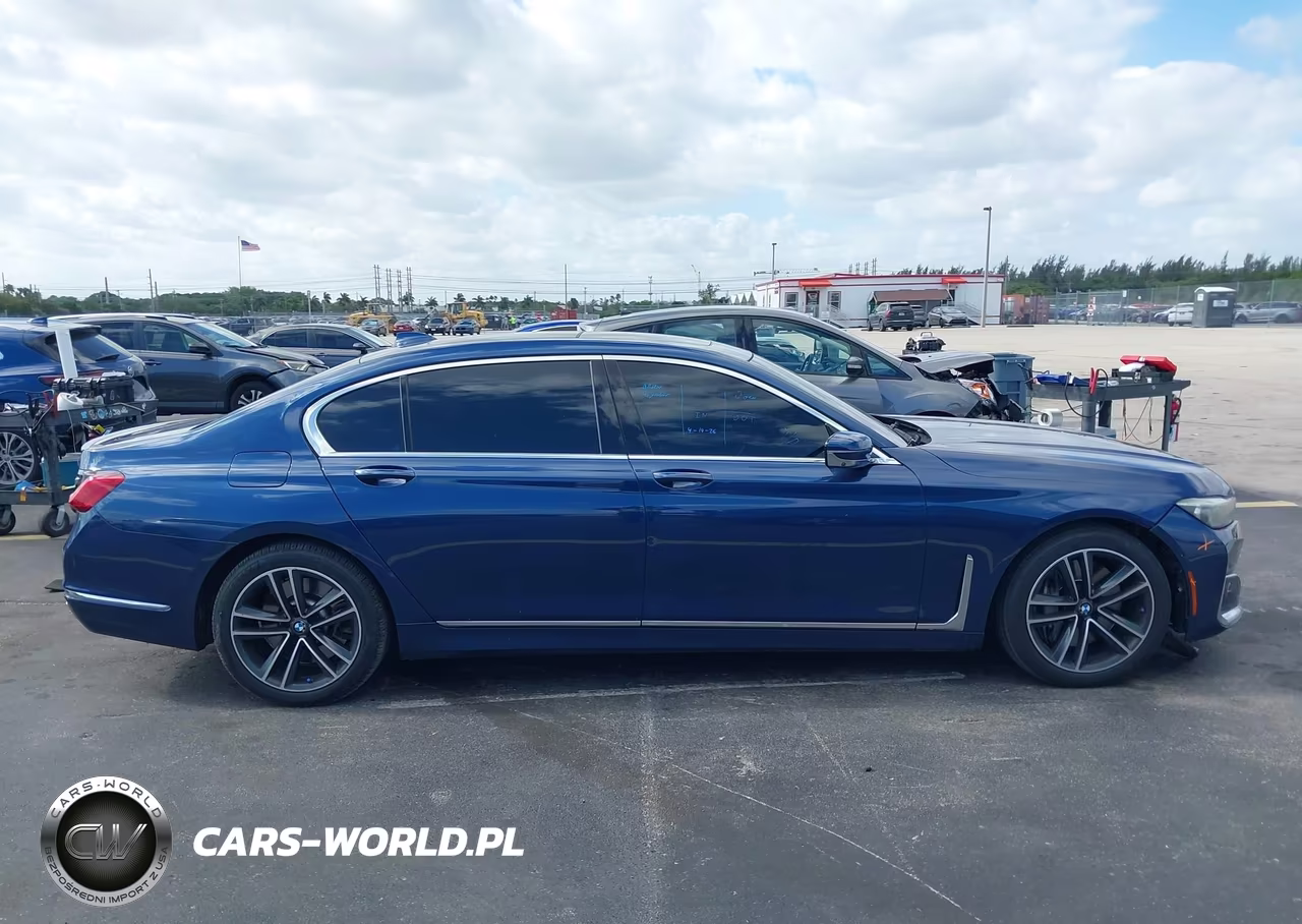 2021 BMW 750I xDrive VIN:WBA7U2C09MCF58587 - 13
