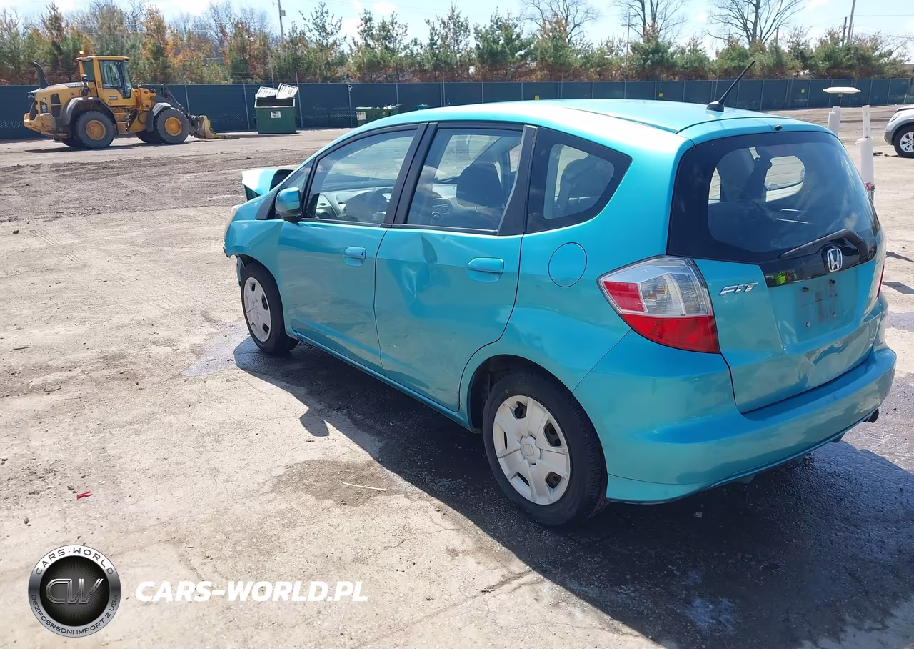 2012 Honda Fit VIN:JHMGE8H31CC010065 - 3