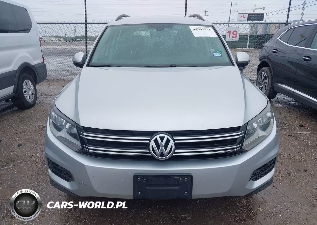 2016 Volkswagen Tiguan S VIN:WVGAV7AX5GW606715 - 12