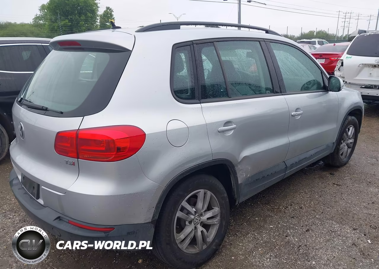 2016 Volkswagen Tiguan S VIN:WVGAV7AX5GW606715 - 4