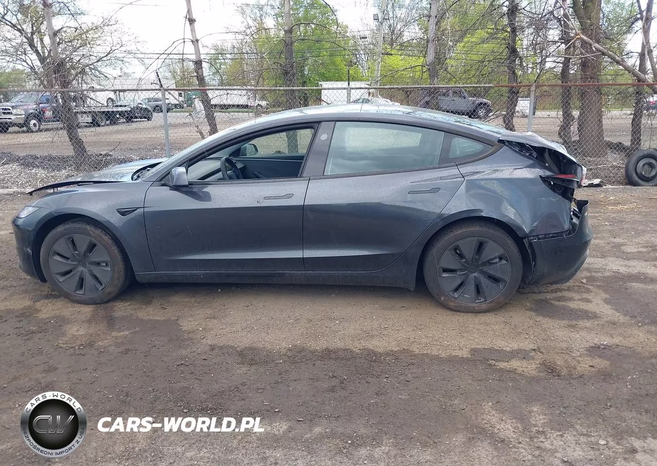 2025 Tesla Model 3 Long Range Rear-Wheel Drive-Standard Rear-Wheel Drive VIN:5YJ3E1EA5SF974941 - 15