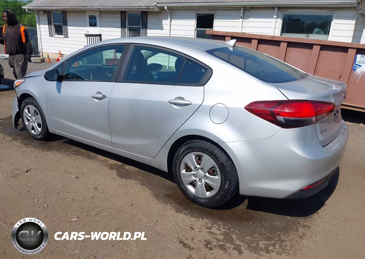 2018 Kia Forte Lx VIN:3KPFK4A70JE233991 - 3