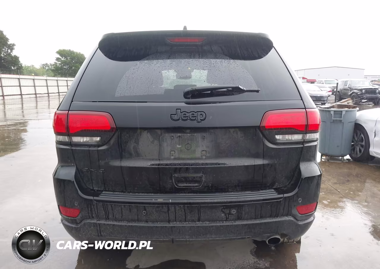 2017 Jeep Grand Cherokee Altitude 4X4 VIN:1C4RJFAG9HC814886 - 16