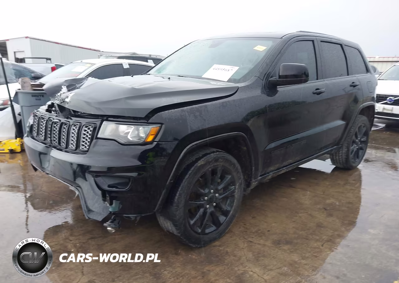 2017 Jeep Grand Cherokee Altitude 4X4 VIN:1C4RJFAG9HC814886 - 2