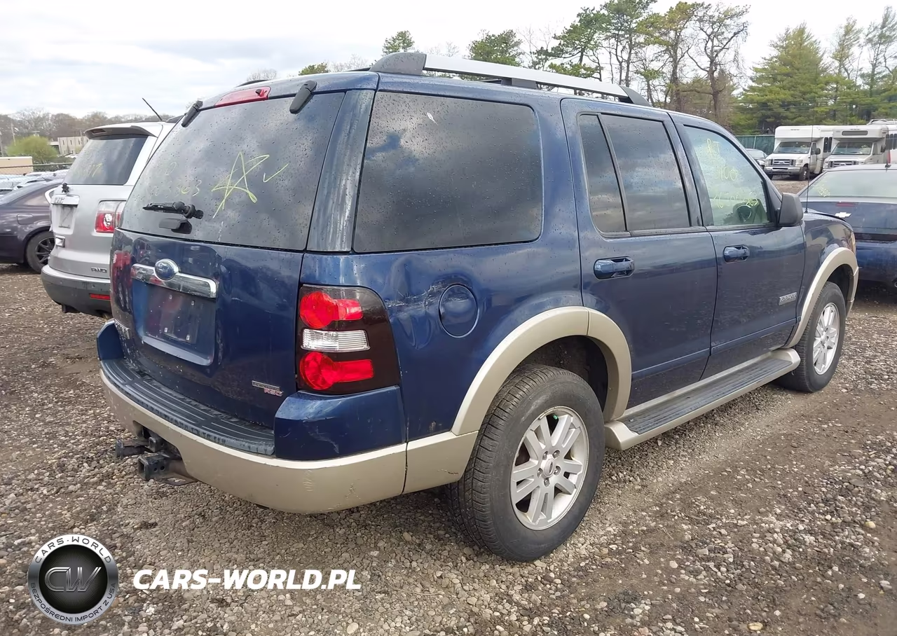 2007 Ford Explorer Eddie Bauer VIN:1FMEU74E57UA69211 - 4