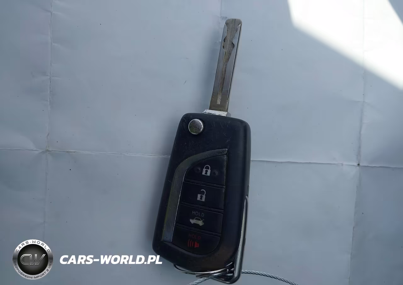 2022 Toyota Corolla Le VIN:5YFEPMAE1NP301859 - 11