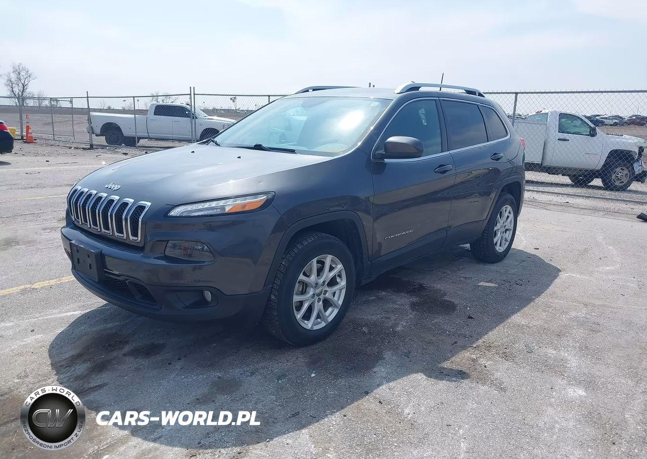 2016 Jeep Cherokee Latitude VIN:1C4PJMCB0GW214400 - 2