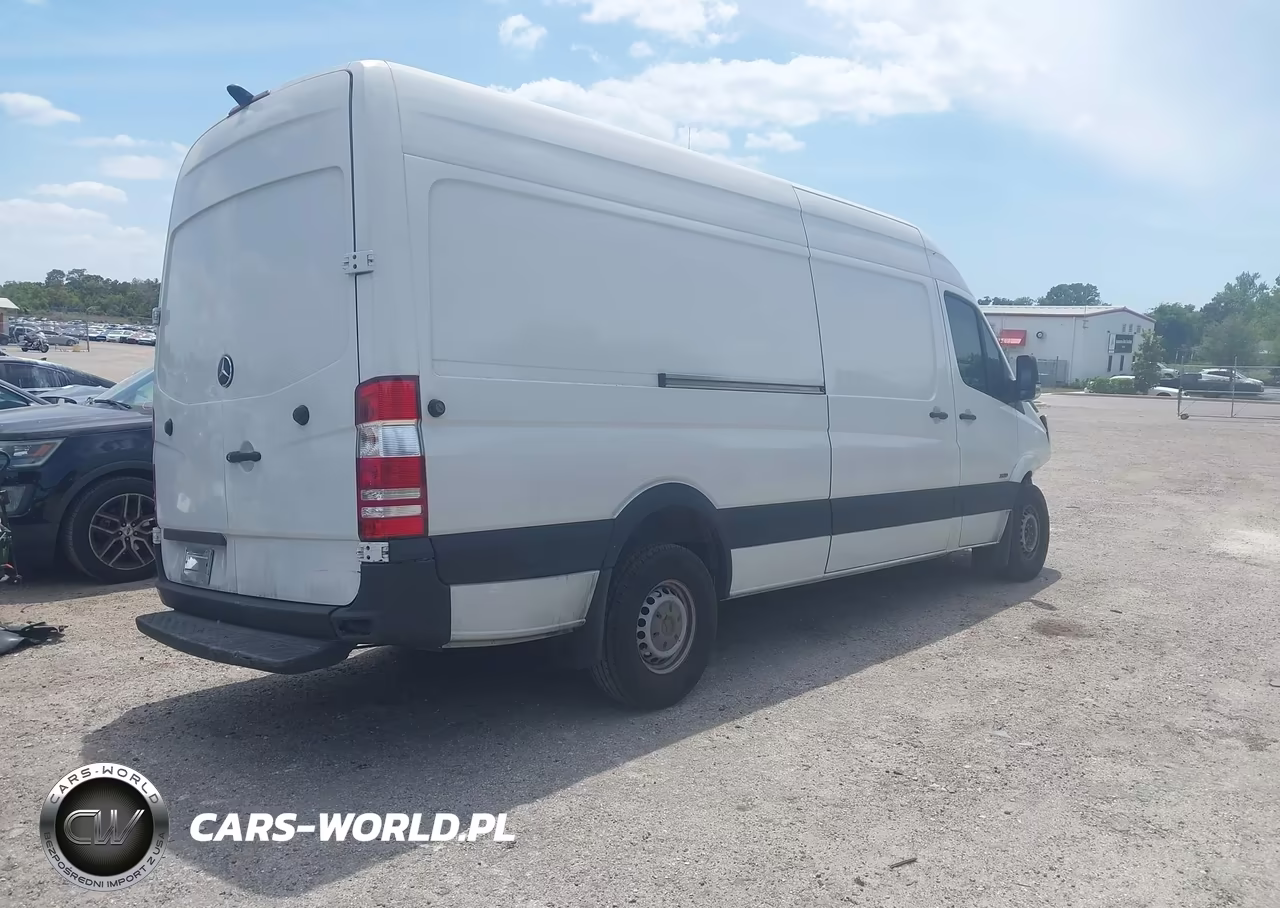2013 Mercedes-Benz Sprinter 2500 High Roof VIN:WD3PE8CC4D5766823 - 4