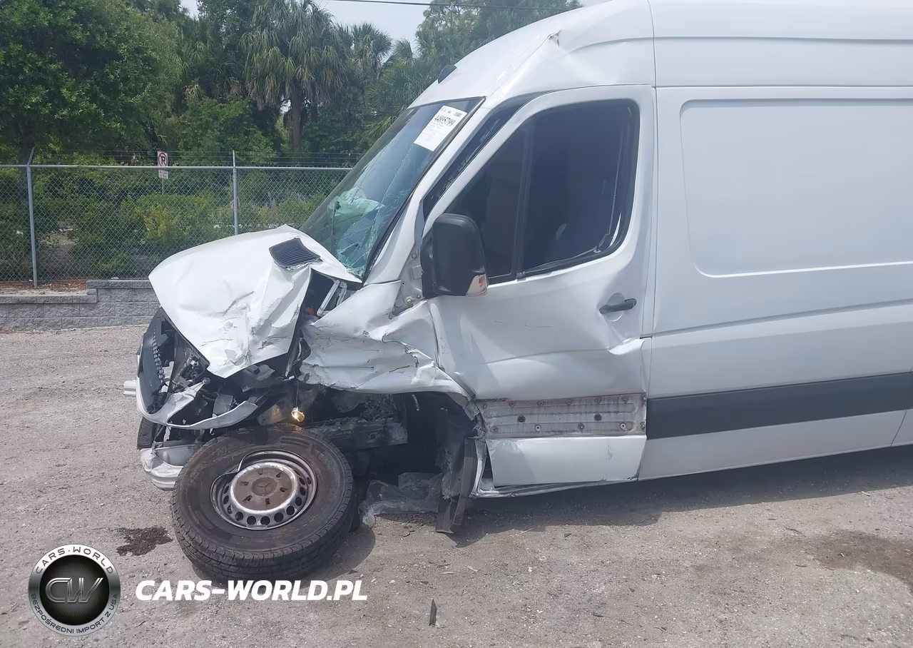 2013 Mercedes-Benz Sprinter 2500 High Roof VIN:WD3PE8CC4D5766823 - 6