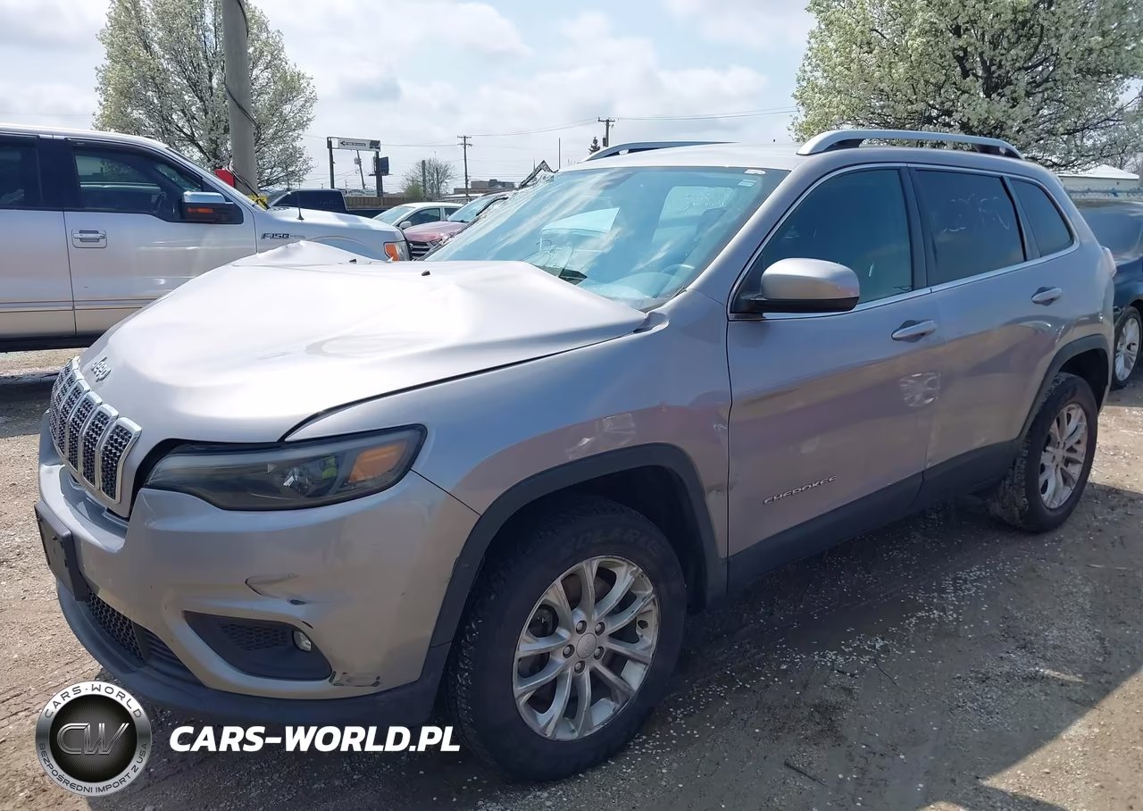 2019 Jeep Cherokee Latitude 4X4 VIN:1C4PJMCB6KD338448 - 2