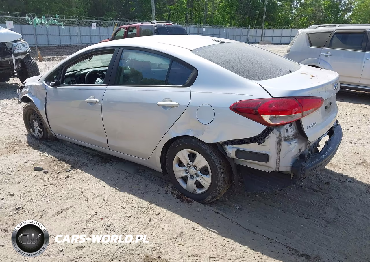 2017 Kia Forte Lx VIN:3KPFK4A7XHE111083 - 3