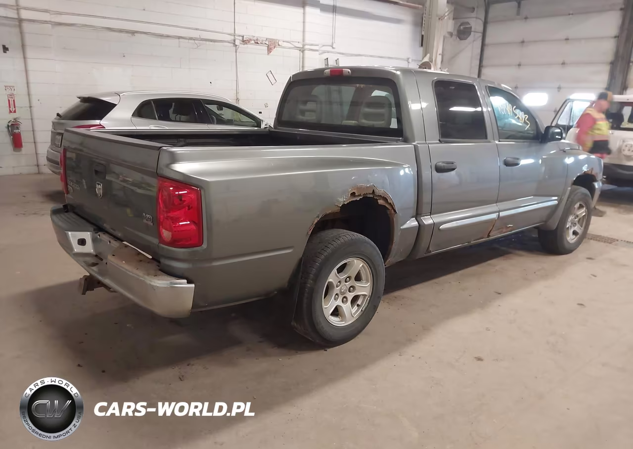 2005 Dodge Dakota Laramie VIN:1D7HE58N45S197659 - 4