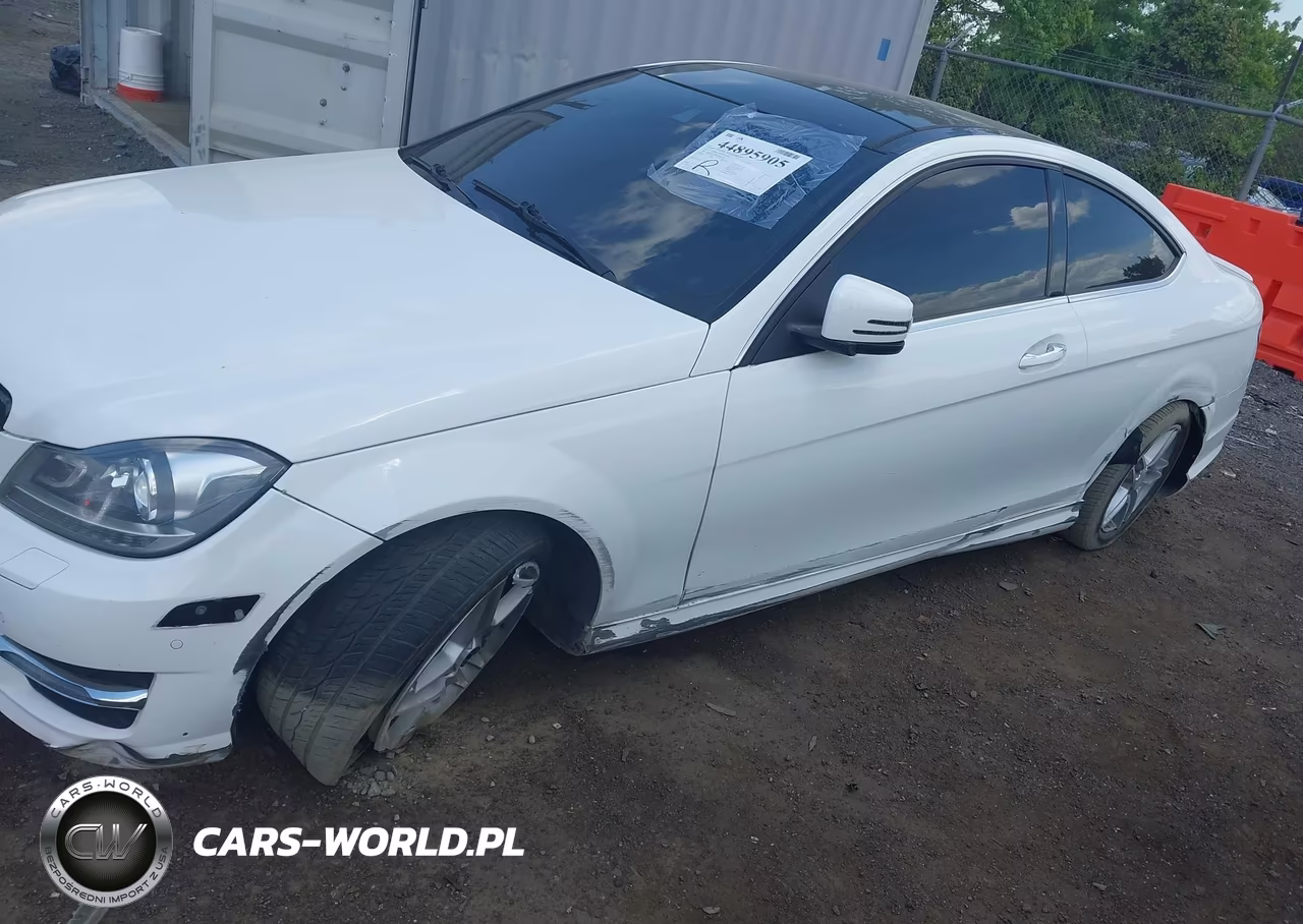 2013 Mercedes-Benz C 350 Sport 4Matic VIN:WDDGJ8JB4DG063597 - 6