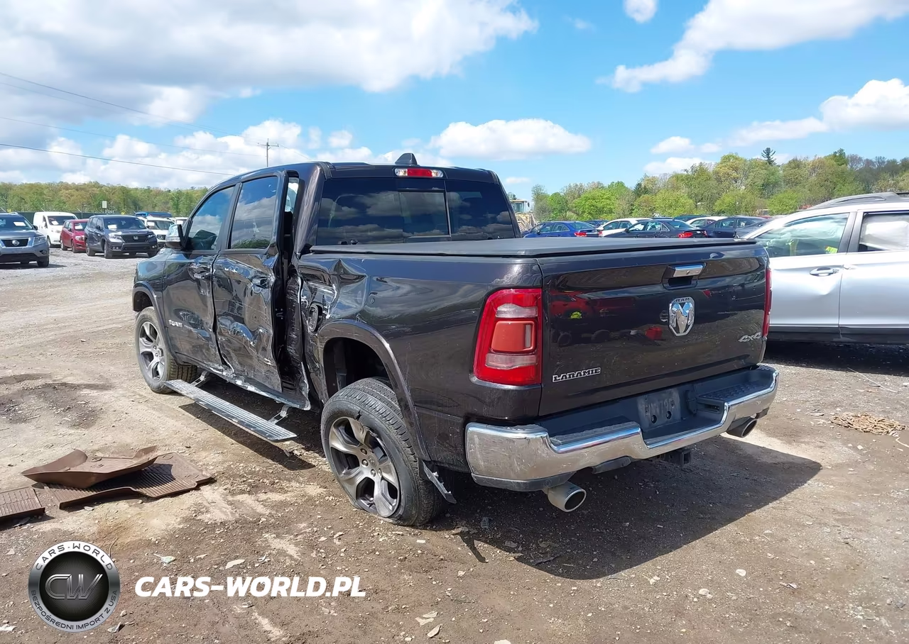 2019 Ram 1500 Laramie 4X4 5'7 Box VIN:1C6SRFJT7KN578751 - 3