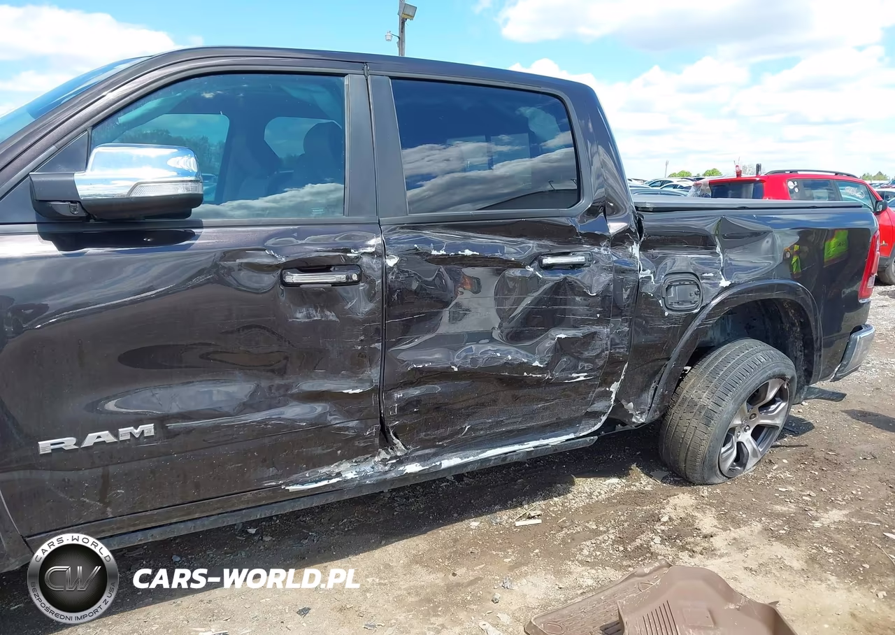 2019 Ram 1500 Laramie 4X4 5'7 Box VIN:1C6SRFJT7KN578751 - 6