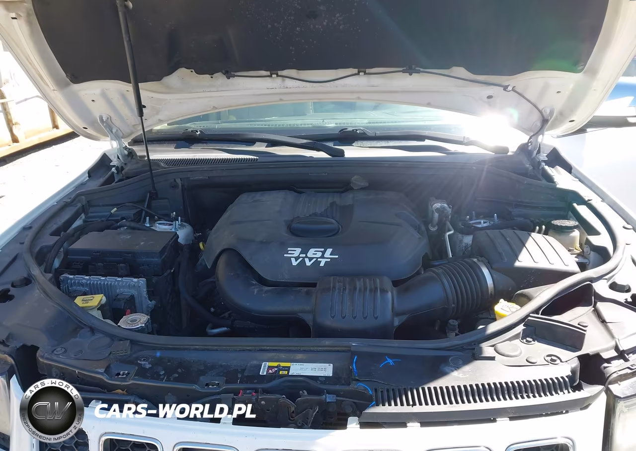 2014 Jeep Grand Cherokee Overland VIN:1C4RJFCGXEC119969 - 10