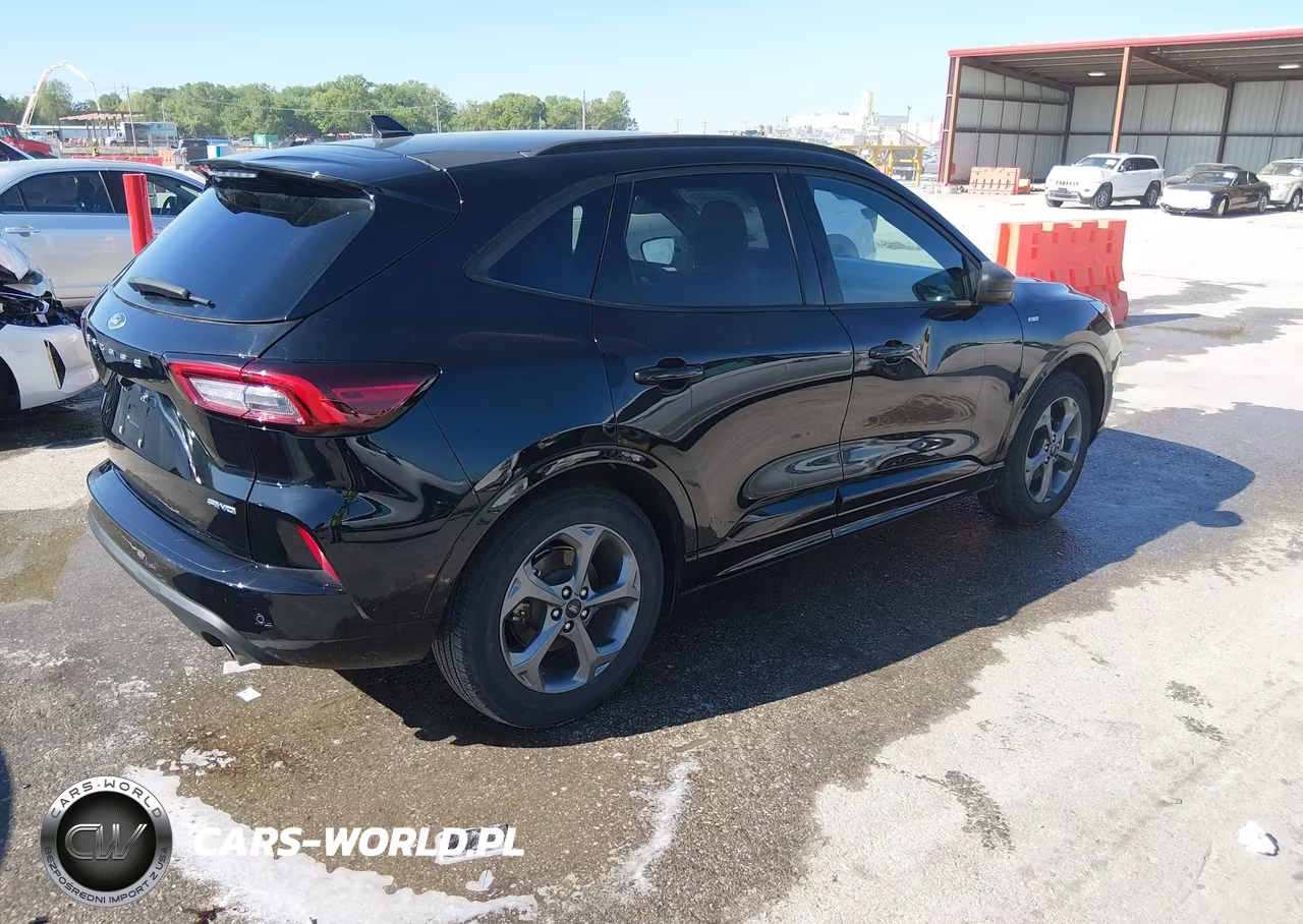 2023 Ford Escape St-Line VIN:1FMCU9MN0PUA97100 - 4
