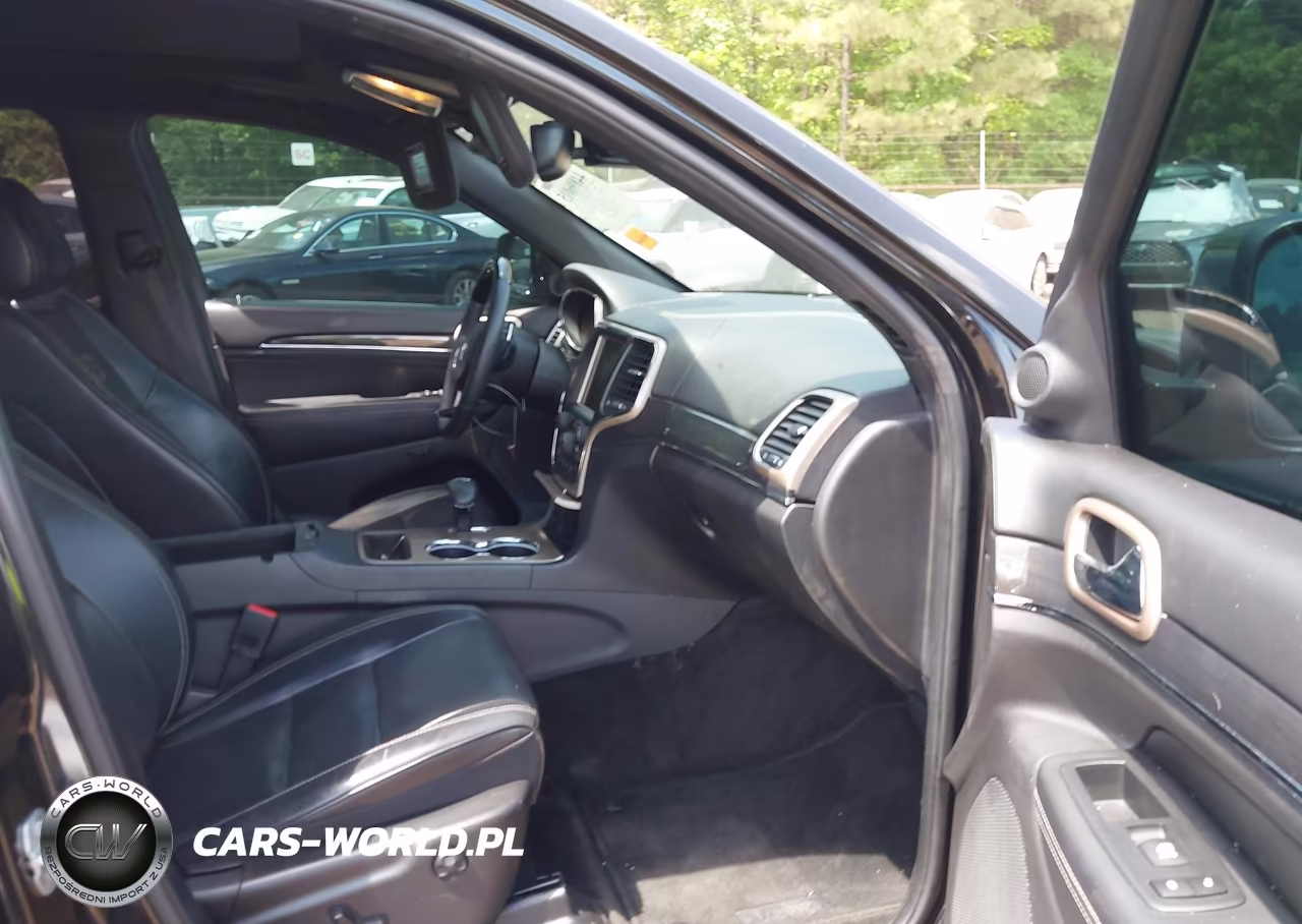 2015 Jeep Grand Cherokee Overland VIN:1C4RJECG7FC957453 - 5