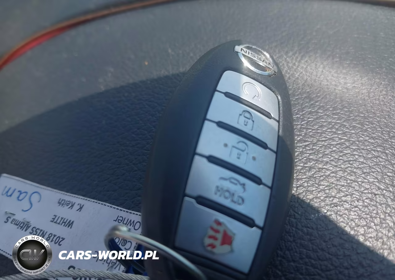 2018 Nissan Altima 2.5 S VIN:1N4AL3AP5JC157411 - 11