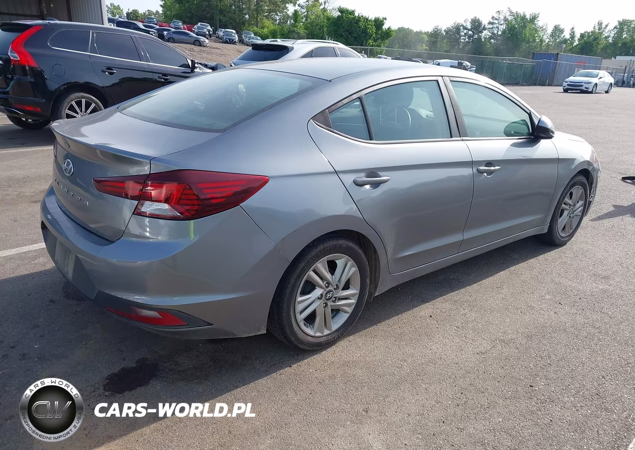 2019 Hyundai Elantra Se VIN:KMHD74LF8KU793740 - 4