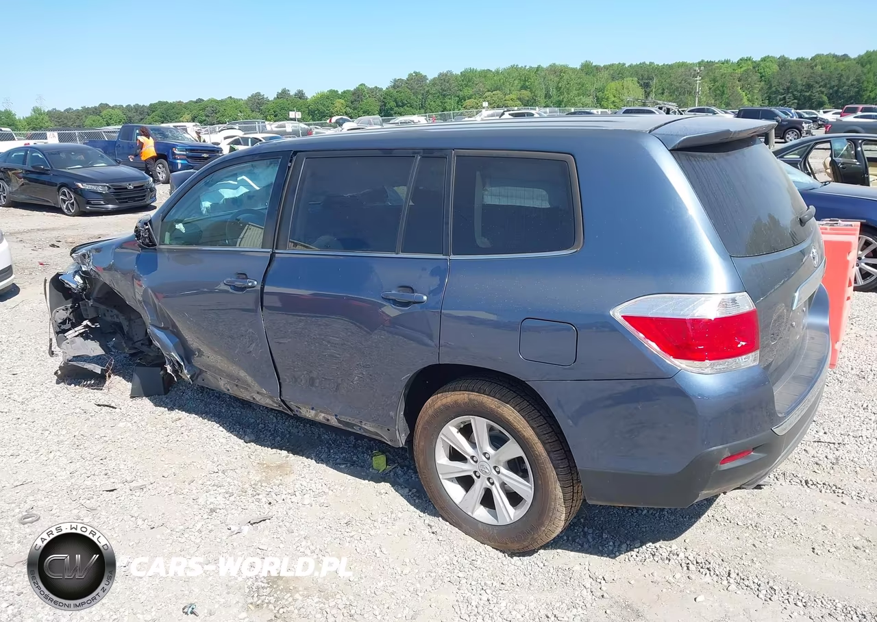 2013 Toyota Highlander VIN:5TDZA3EH2DS044945 - 3