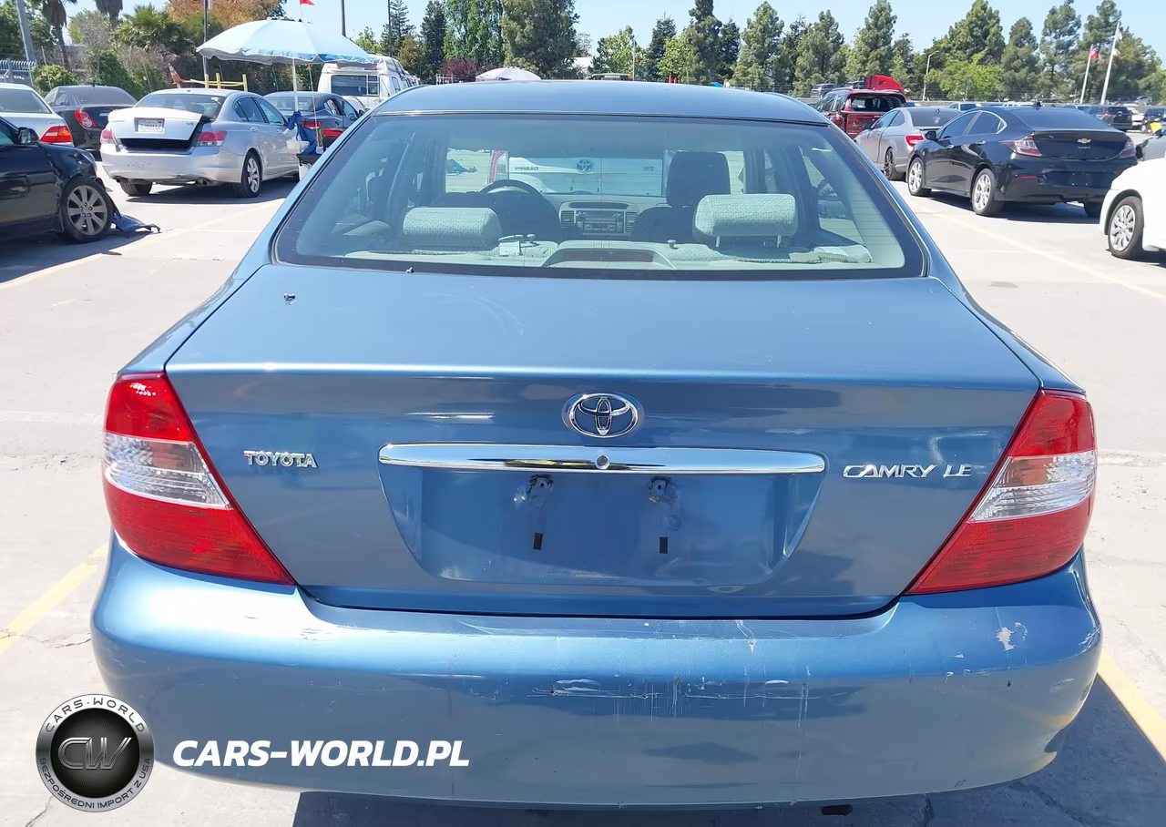 2004 Toyota Camry Le VIN:4T1BE32KX4U919878 - 17