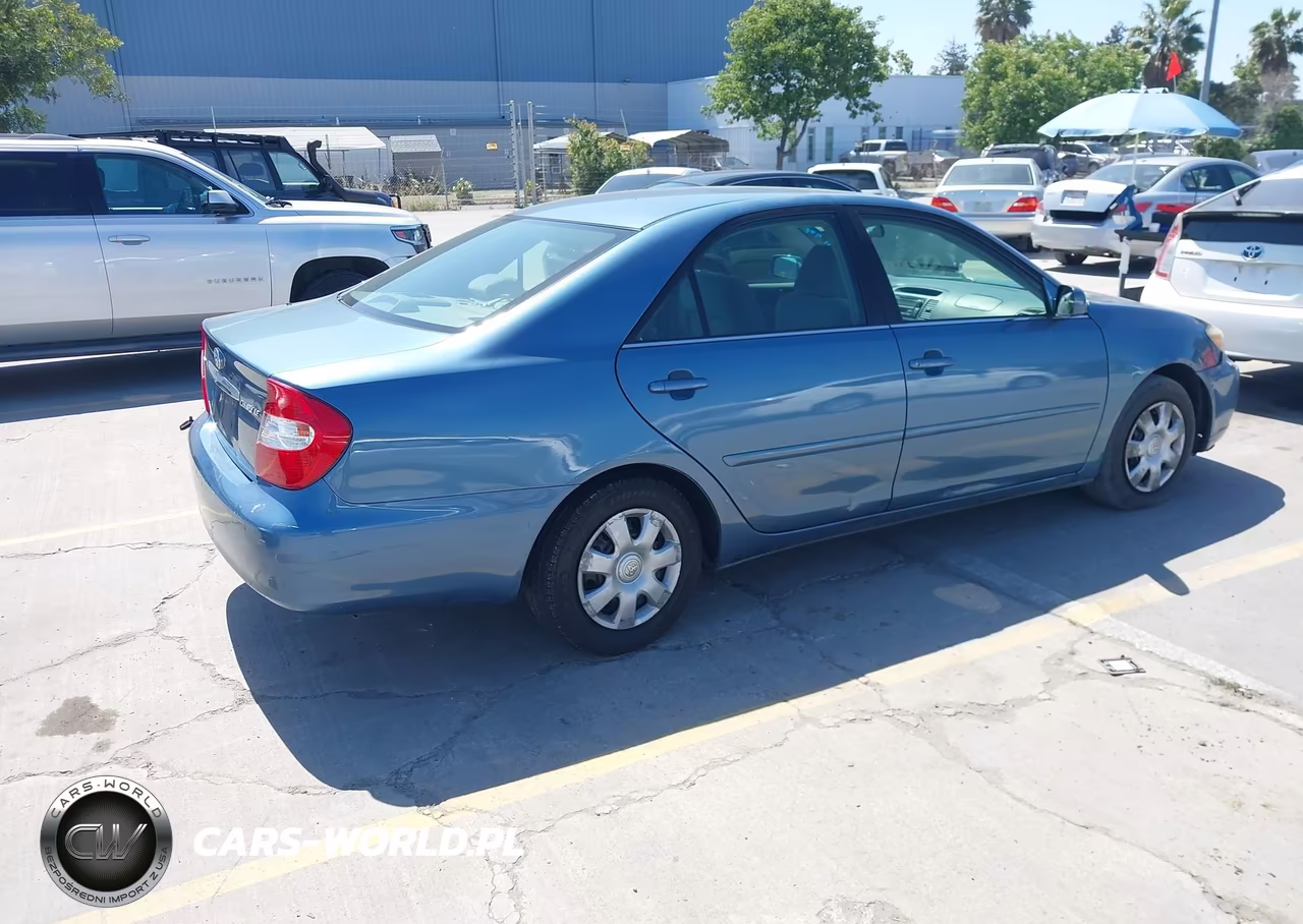 2004 Toyota Camry Le VIN:4T1BE32KX4U919878 - 4